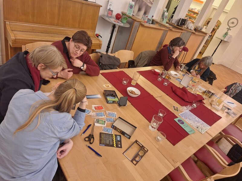 EXIT® - Das Spiel. Spieleabend mit Ines Glindemann im Cafe Sarah